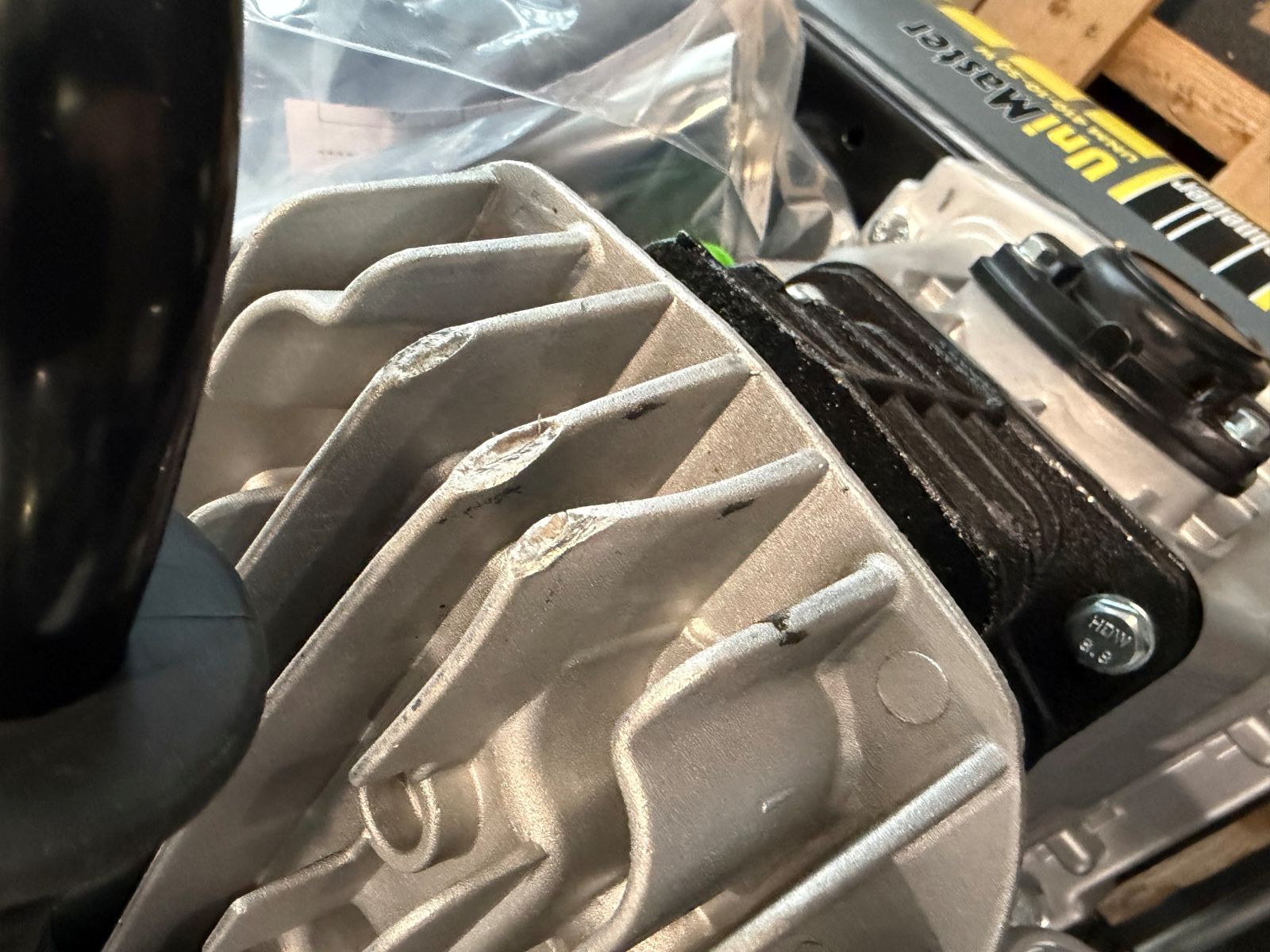 AUSSTELLER Schneider-Kompressor UNM 410-10-50 W 4116028092 Neues Modell 2024