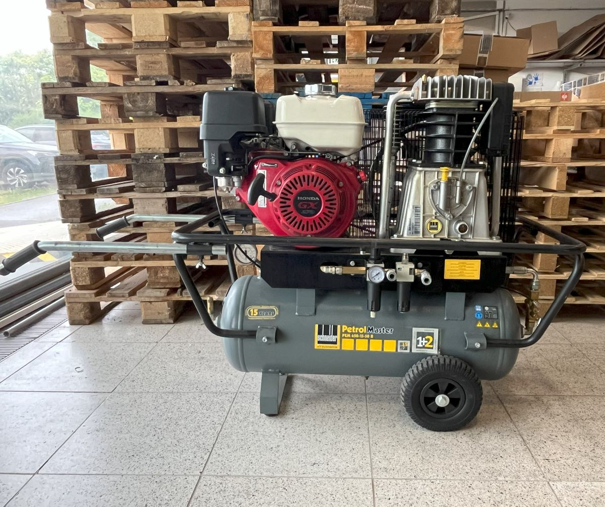GEBRAUCHT Schneider-Kompressor PEM 650-15-50 B Benzin Baujahr 2022