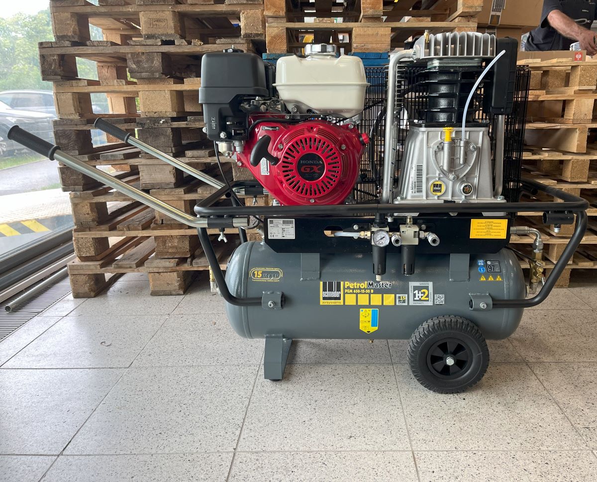 GEBRAUCHT Schneider-Kompressor PEM 650-15-50 B Benzin Baujahr 2025