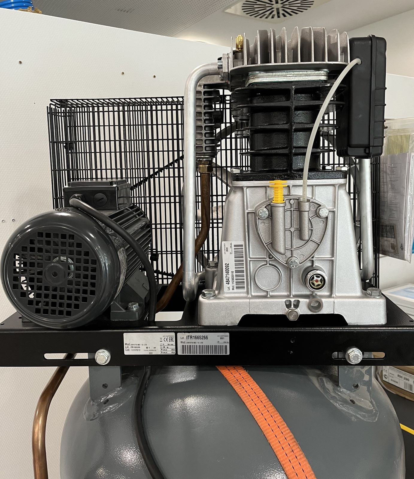 GEBRAUCHT Schneider-Kompressor UNM STS 660-10-270 1121570213
